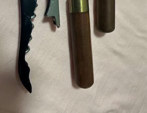 茶刀一把  红酒开瓶器一个 感兴趣的话点“...