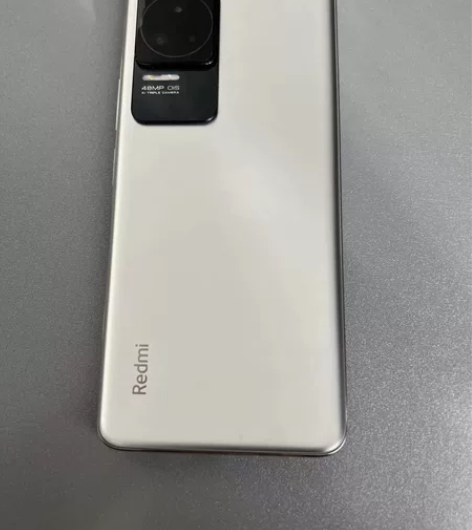 红米k50 银迹 8+128  成色如图，...