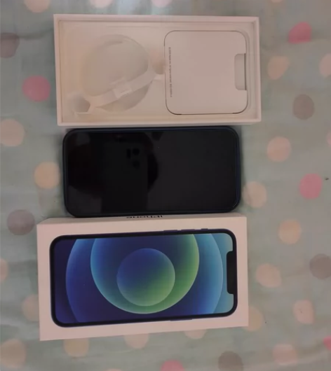 出售自用苹果12手机128G1月6号过保9...