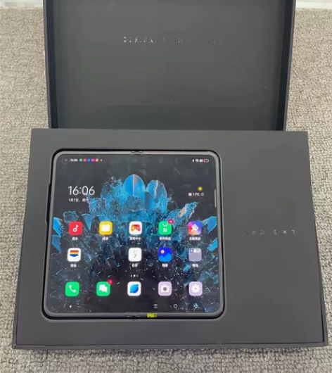 OPPO Find N 全新折叠旗舰 12...