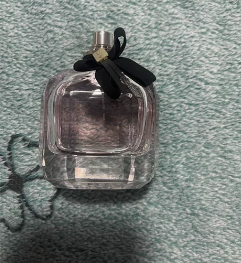 圣罗兰反转巴黎香水90ml 用过几次售出非...
