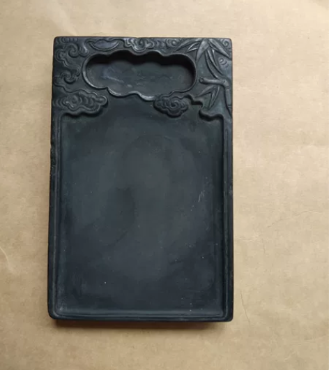 清代云竹纹如意池端砚，包浆醇厚，石质幼滑，...