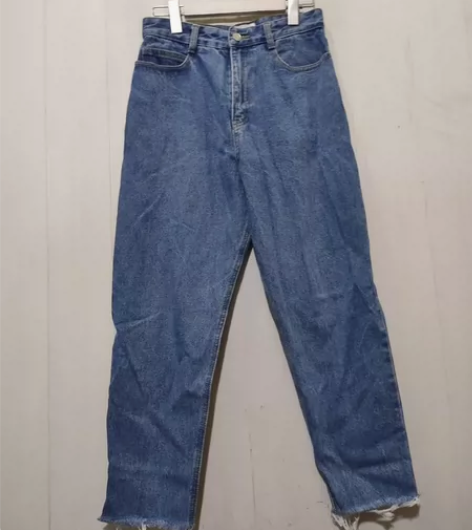 牛仔裤M 感兴趣的话点“我想要”和我私聊吧～
