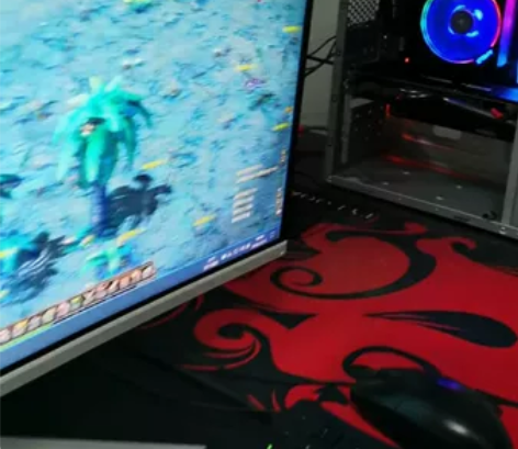 台式电脑主机机箱 用的都是一线大品牌，显卡...