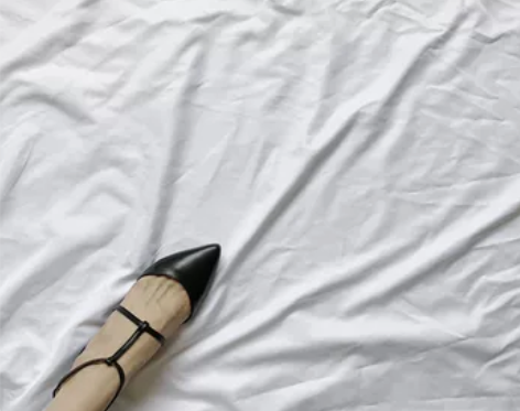 【全新】【呼噜君啊】真皮尖头平底单鞋T字带...