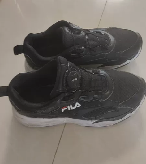 Fila男大童38码，78出 感兴趣的话点...