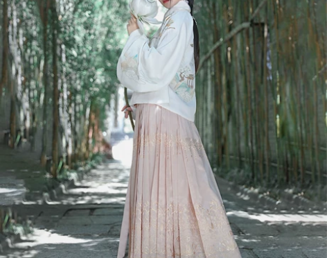 ?都城南庄汉服 玉殿秋 全绣花马面裙明制短...