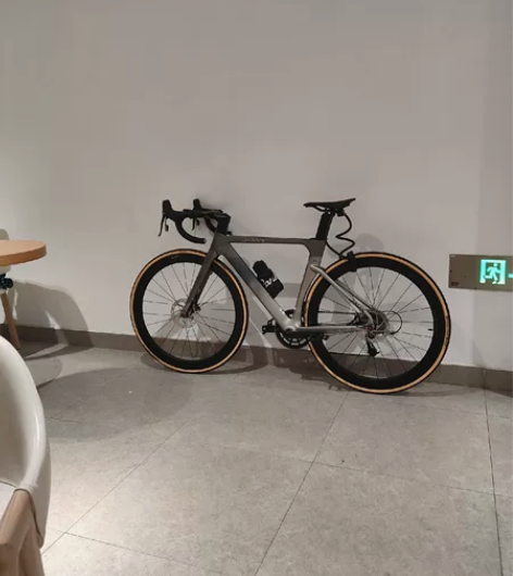 出Java fuoco,98新公路车一辆,...