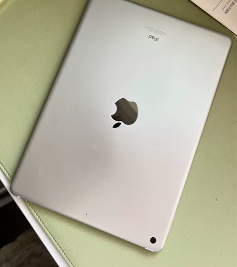 iPad 9 256g 基本上99新 无磕...