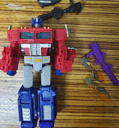 三个国产变形金刚打包，武器全在 全是国产的...