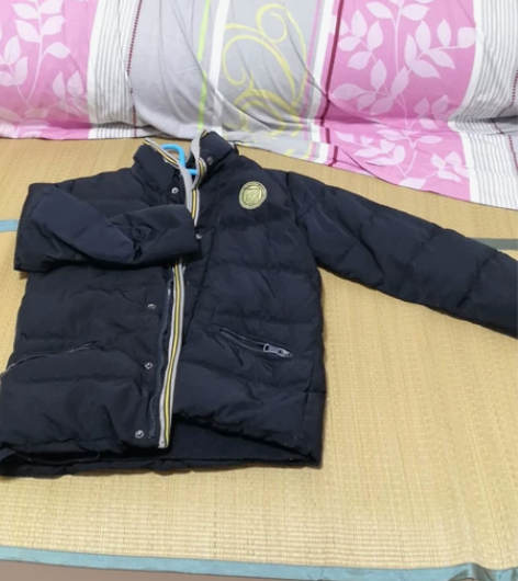 惠贞校服140 冬，9新，没怎么穿过 感兴...