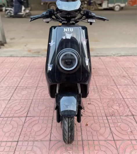 22年新款小牛电动到货，大屏，APP可过户...