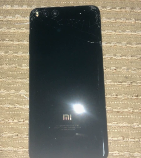 小米note3 内存容量：6+128g屏幕...