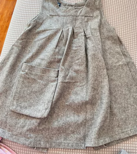 女童背带裙,灰色麻料,适合110~115身...