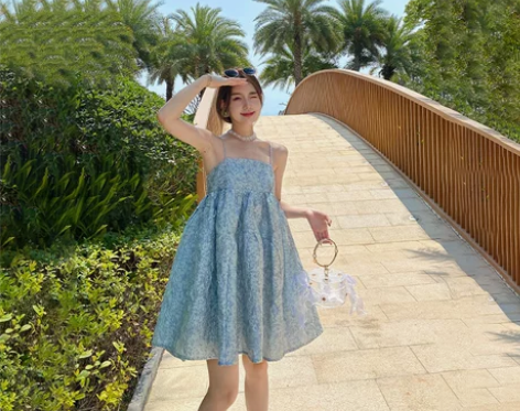 法式复古气质吊带裙宽松超仙的碎花连衣裙宫廷...