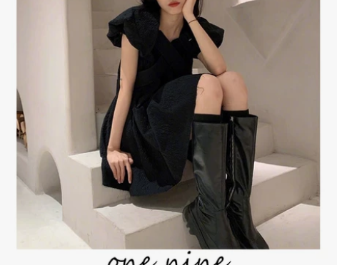 赵佳丽同款法式连衣裙小黑裙交叉绑带设计感方...