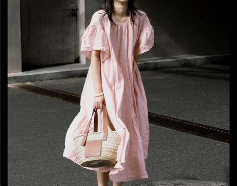 温柔风粉色灯笼袖设计感女士蓬蓬裙2022年...