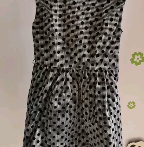 vero moda连衣裙,波点,灰色,翻领...