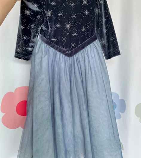 女宝洛丽塔裙子100码。迪士尼elsa在逃...
