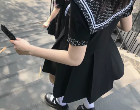 恋爱药剂注射器 海军领连衣裙女夏季日系裙子...