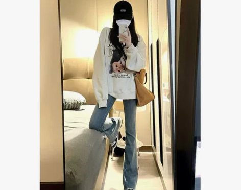 美式复古微喇叭牛仔裤女2022年秋冬新款高...