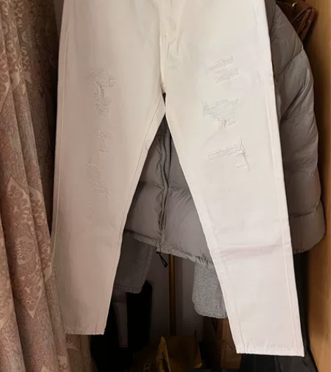 白色破洞牛仔裤 感兴趣的话点“我想要”和我...