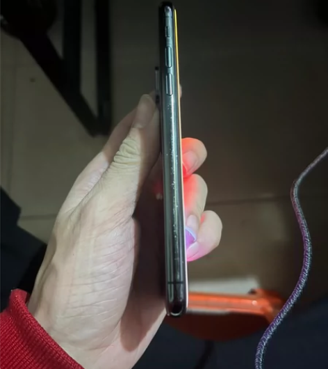 iPhonex256,美版有锁机,已完美黑...