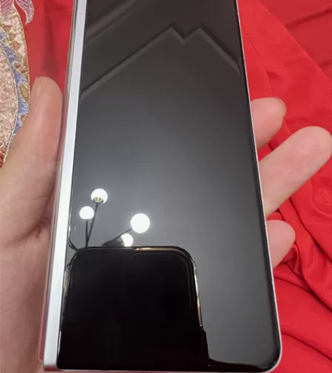 三星fold3 欧版双卡，已刷w22  银...