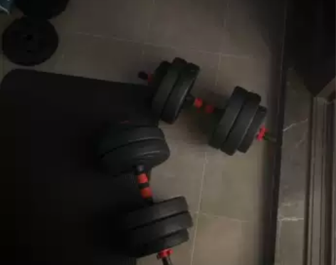 哑铃一共80斤 最近要回老家拿不走便宜出 ...