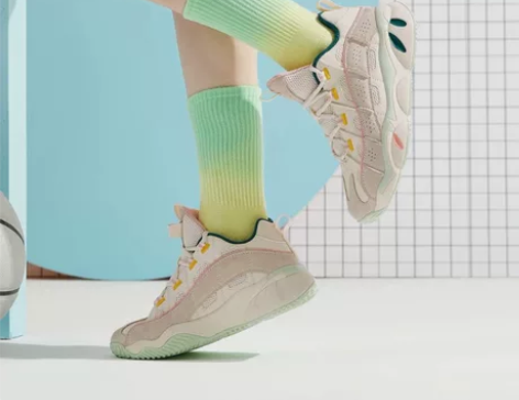 乔丹 秋冬新款女鞋耐磨防滑半革面篮球鞋 高...