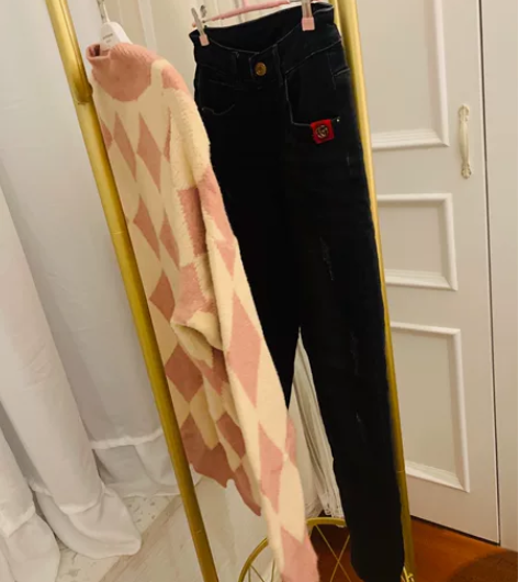 磨毛黑色牛仔裤  裤脚卷边设计 S码 适合...