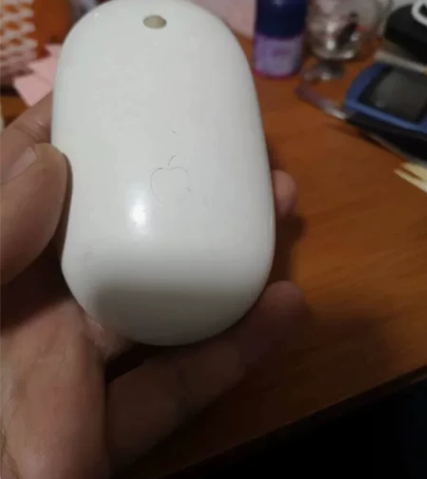 苹果无线鼠标 保真保原装 装电池灯亮 无电...