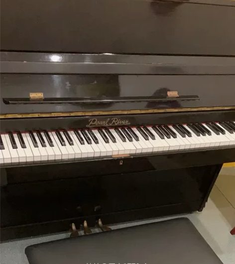 珠江钢琴,真钢88健,功能无损,转卖388...