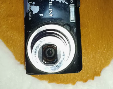 卡西欧zs12 1610w像素5倍变焦屏里...