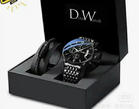 从香港DW专柜4888买的没带过，全新，膜...