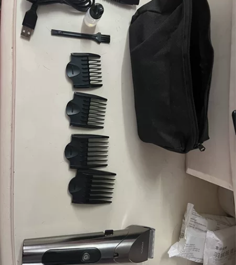 雷瓦理发器，理发推，新的就试用过一次，充电...