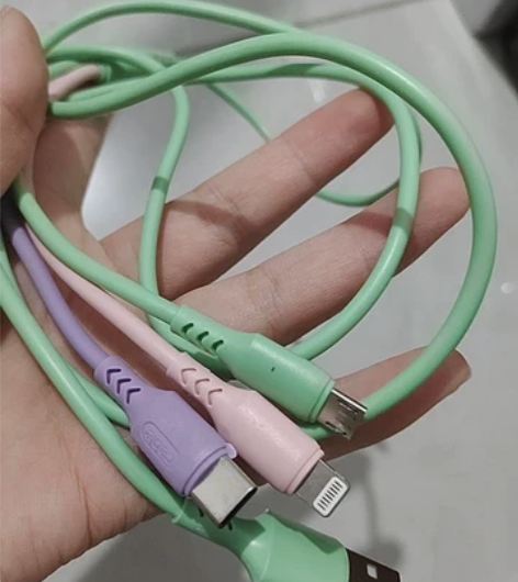 数据线三合一手机充电线器一拖三液态软胶ip...