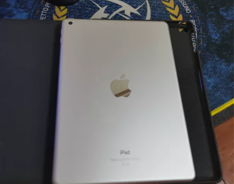 Apple/苹果 iPad 2018款 9...