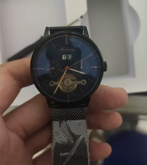 完全全新，艾浪手表机械表，免邮费 感兴趣的...