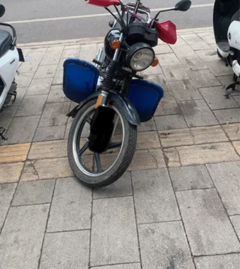 摩托车雅马哈，无维修，正宗雅马哈品牌带牌带...