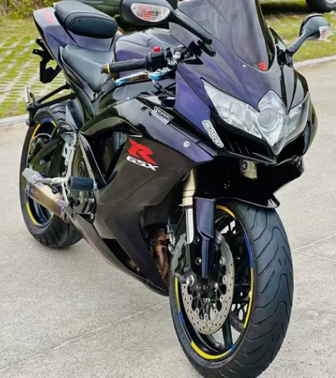 铃木gsx600小R，低价出售九五新二手摩...