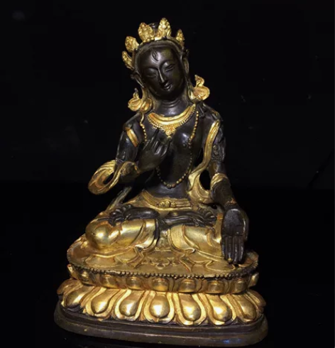 铜鎏金度母佛像，工艺精美，包浆厚重，尺寸如...