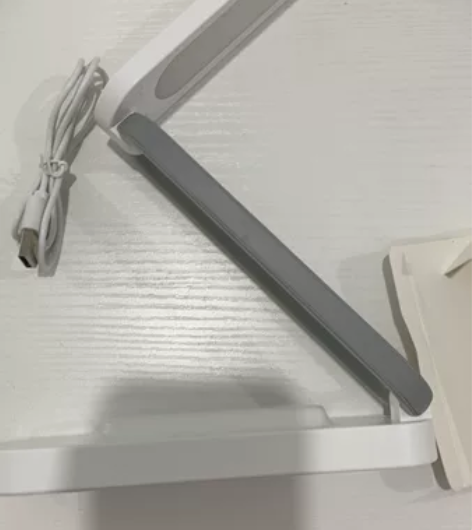 公司发的护眼灯，闲置，全新 感兴趣的话点“...