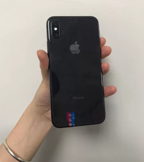家人用的iPhone X?? 256G 几...