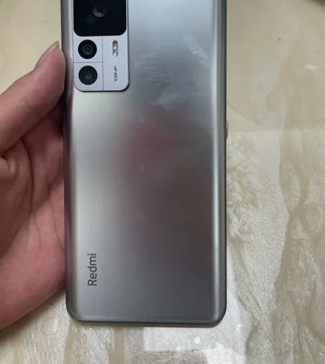 红米k50至尊高配 12+512g 成色嘎...