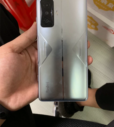 红米k50电竞版，8+128，肩键可以，所...