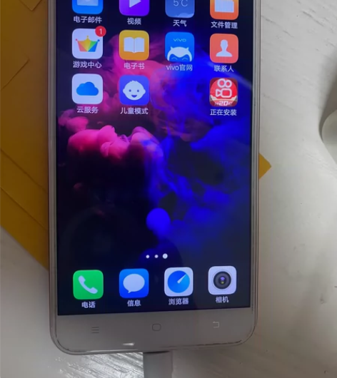 vivo y66  功能正常，之前贴膜带壳...