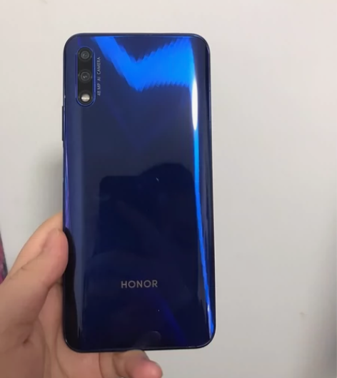 荣耀9X国行6128g  9成新，处理器麒...