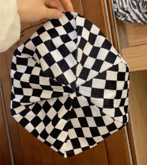 棋盘格贝雷帽标价非偏包邮 全新不退换 感兴...