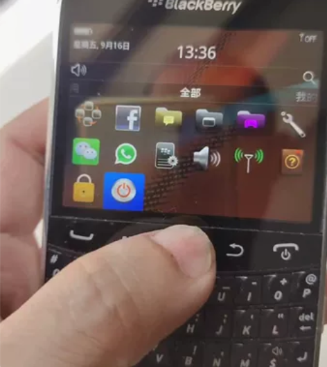 黑莓 blackberry bold 99...